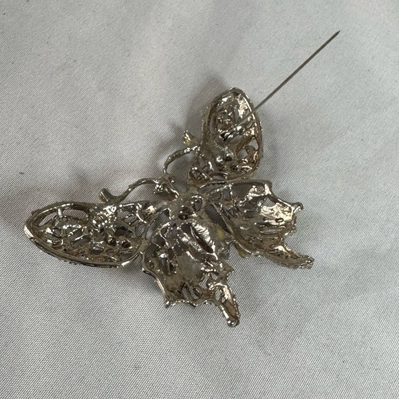 Older colorful rhinestone butterfly pin - Picture 5 of 6
